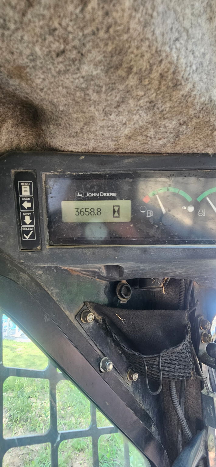 2013 John Deere 333E Image 7