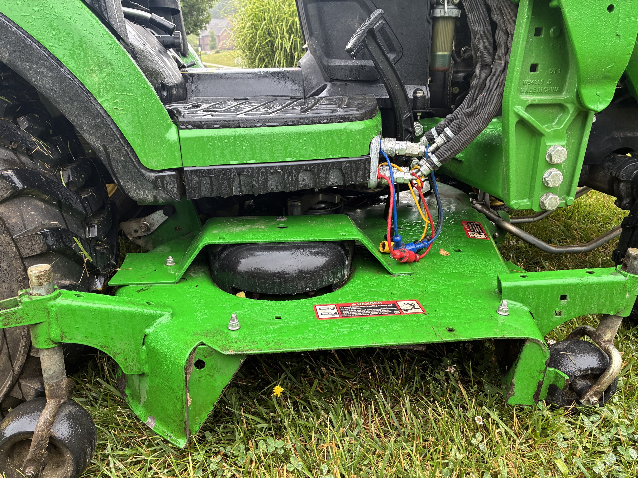 Used 2019 John Deere 1025R Compact Utility Tractors at Koenig Equipment in Lebanon, OH - PhotoXL23