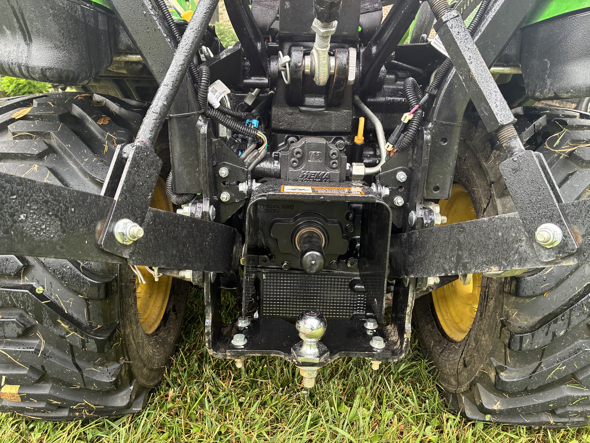 Used 2019 John Deere 1025R Compact Utility Tractors at Koenig Equipment in Lebanon, OH - PhotoXL29