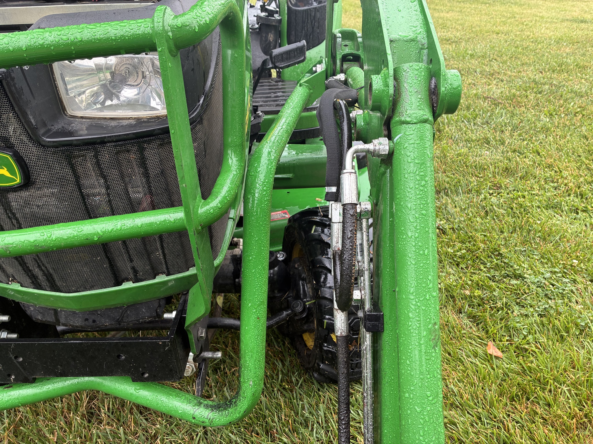 Used 2019 John Deere 1025R Compact Utility Tractors at Koenig Equipment in Lebanon, OH - PhotoXL9