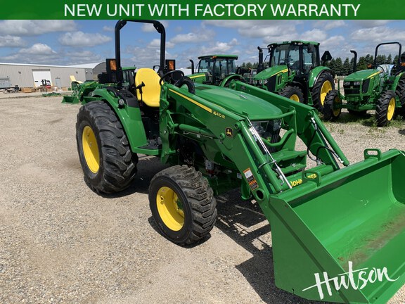 Photo of 2025 John Deere 4066M