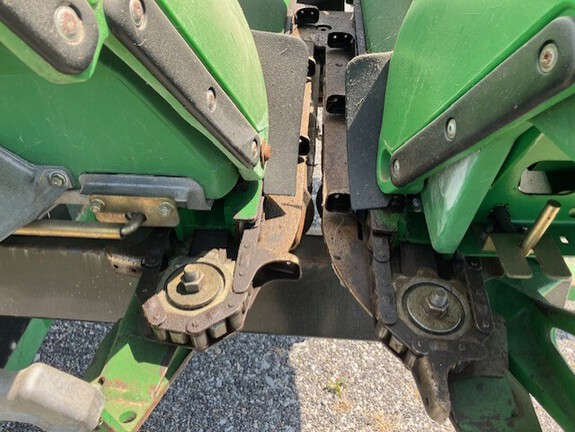 2008 John-Deere 608C
