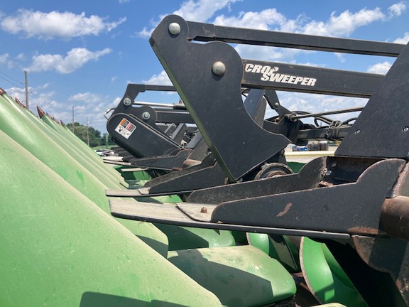 2008 John-Deere 608C