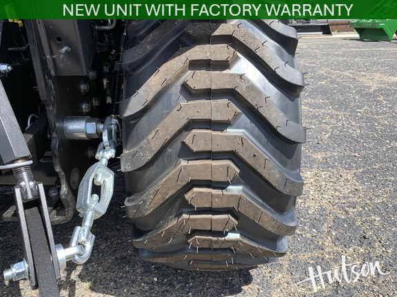 Photo of 2026 John Deere 1025R