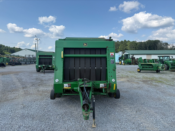 2000 John Deere 557