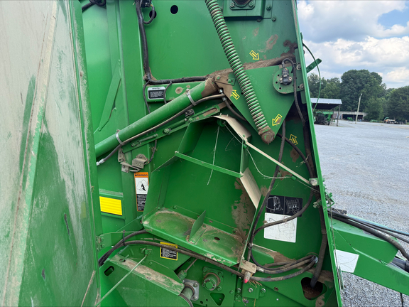 2000 John Deere 557