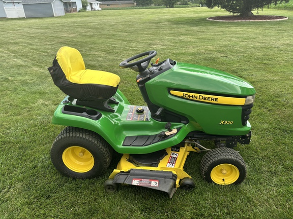 Used 2007 John Deere X320 Lawn & Garden Tractors at Koenig Equipment in Urbana, OH - Photo2
