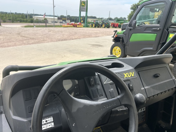 2024 John Deere XUV 590M (6th thumbnail)