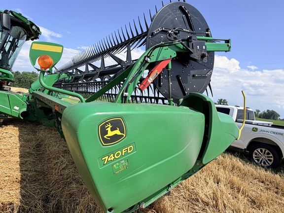 Photo of 2020 John Deere 740FD