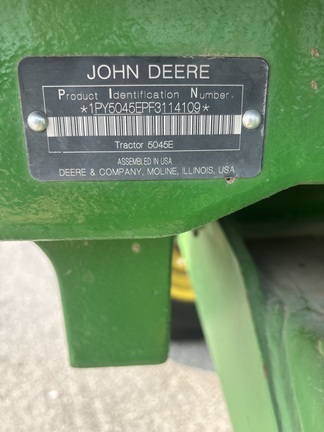 2015 John-Deere 5045E