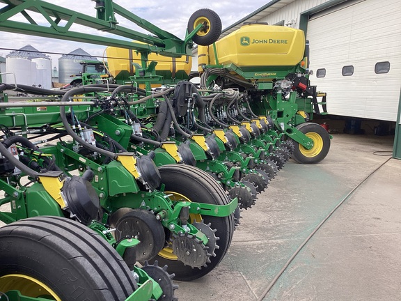 2026 John Deere 1775NT - Photo3