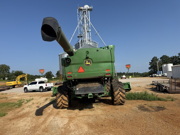 Photo of 2023 John Deere S780