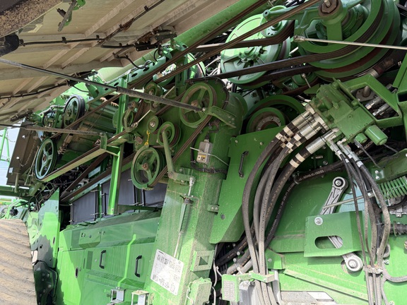 2025 John Deere X9 1000 - Photo21