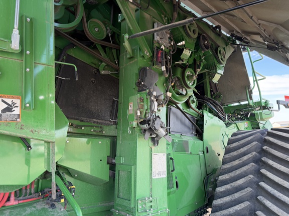 2025 John Deere X9 1000 - Photo29