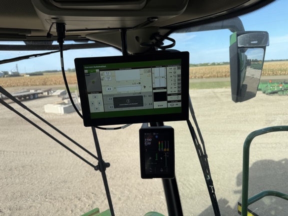 2025 John Deere X9 1000 - Photo47
