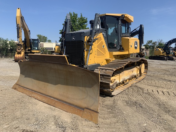 Photo of 2021 John Deere 850L