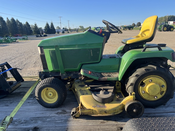 Photo of 1994 John Deere 425