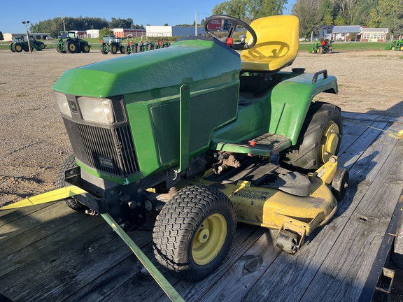 Photo of 1994 John Deere 425