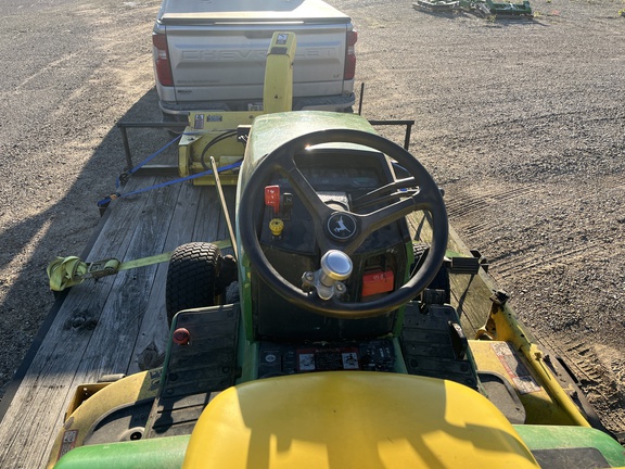 Photo of 1994 John Deere 425