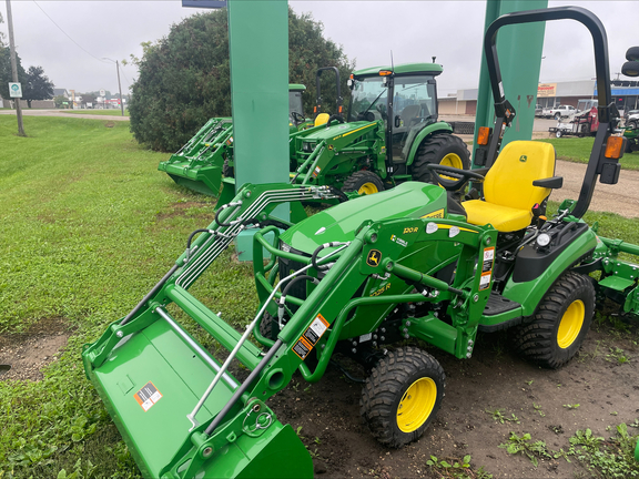  John Deere 1025R