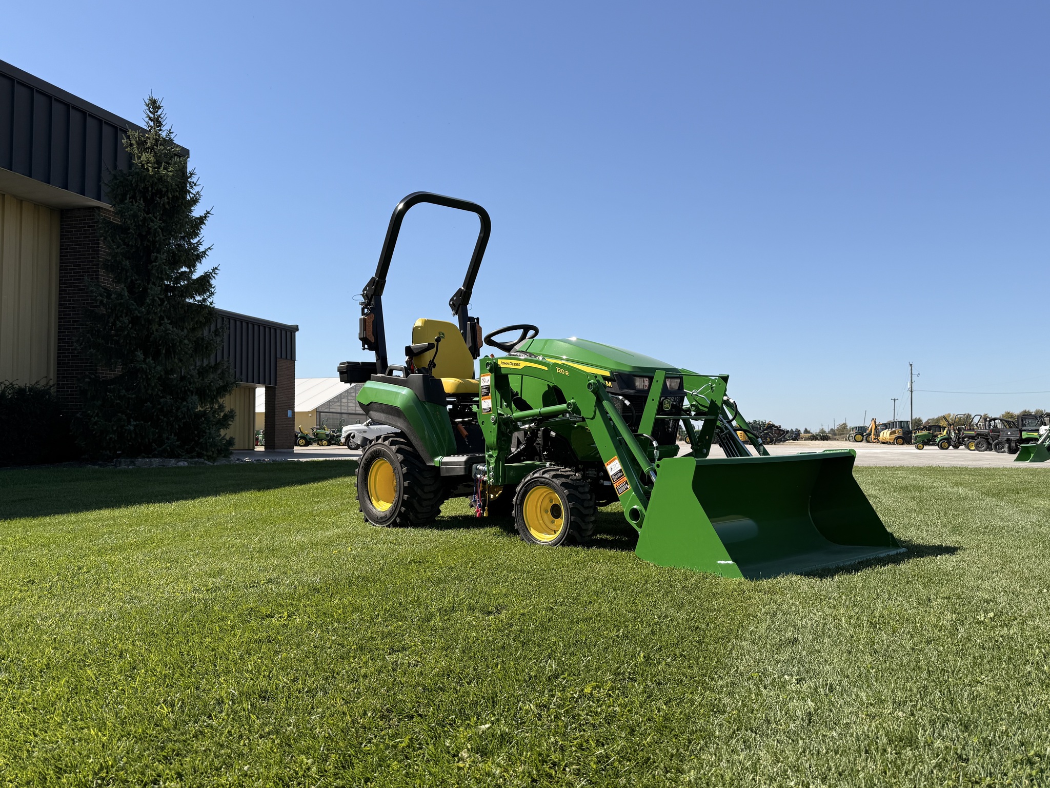 2026 John Deere 1M 25 Compact Utility Tractors