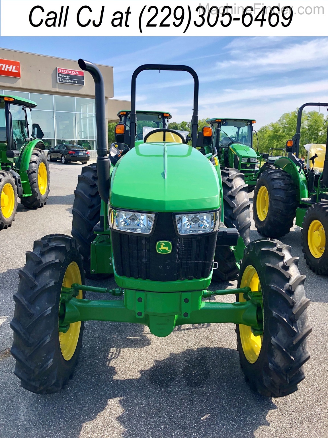 2020 John Deere 5065E Image 5
