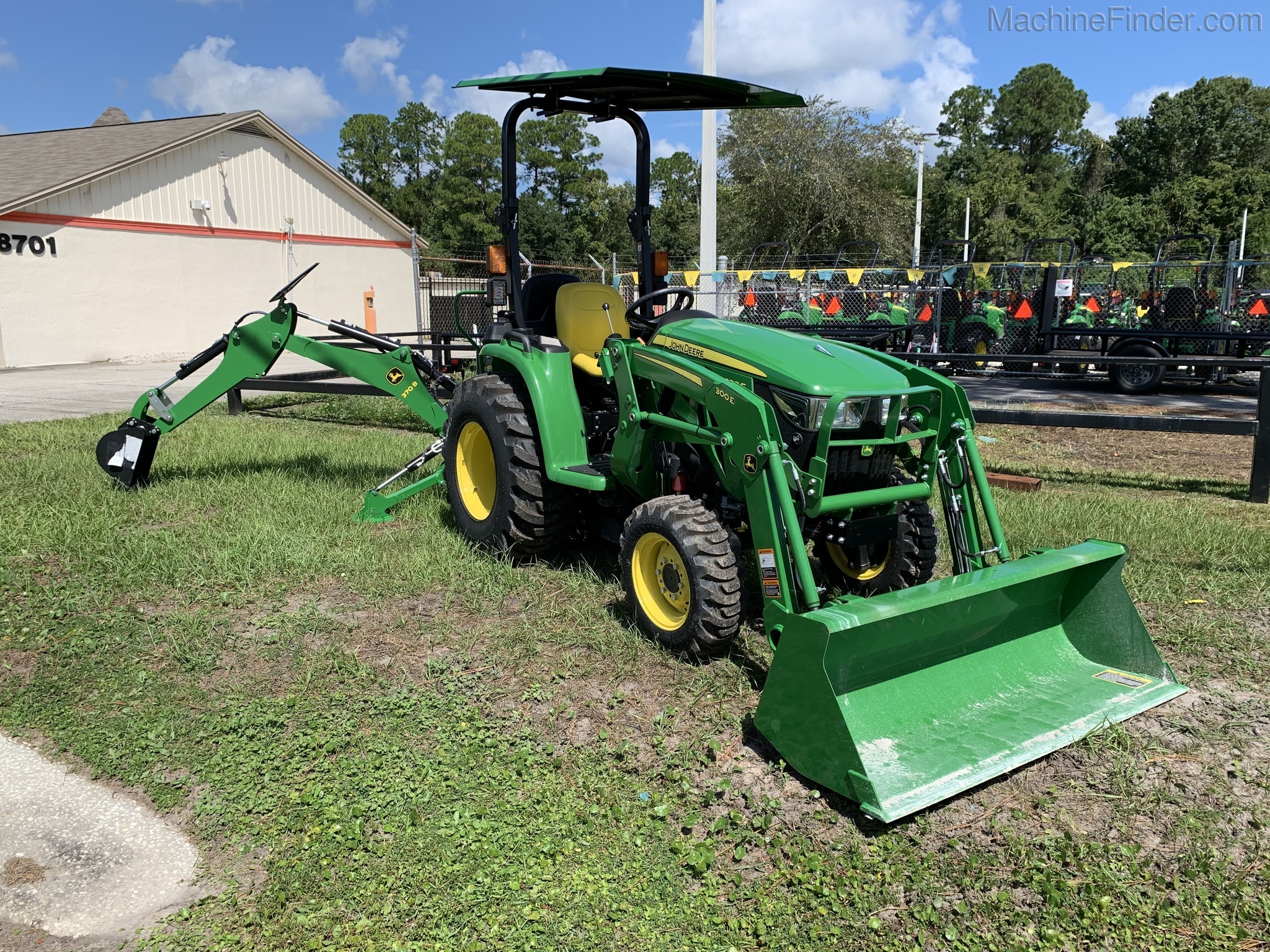 2020 John Deere 3038E Image 1