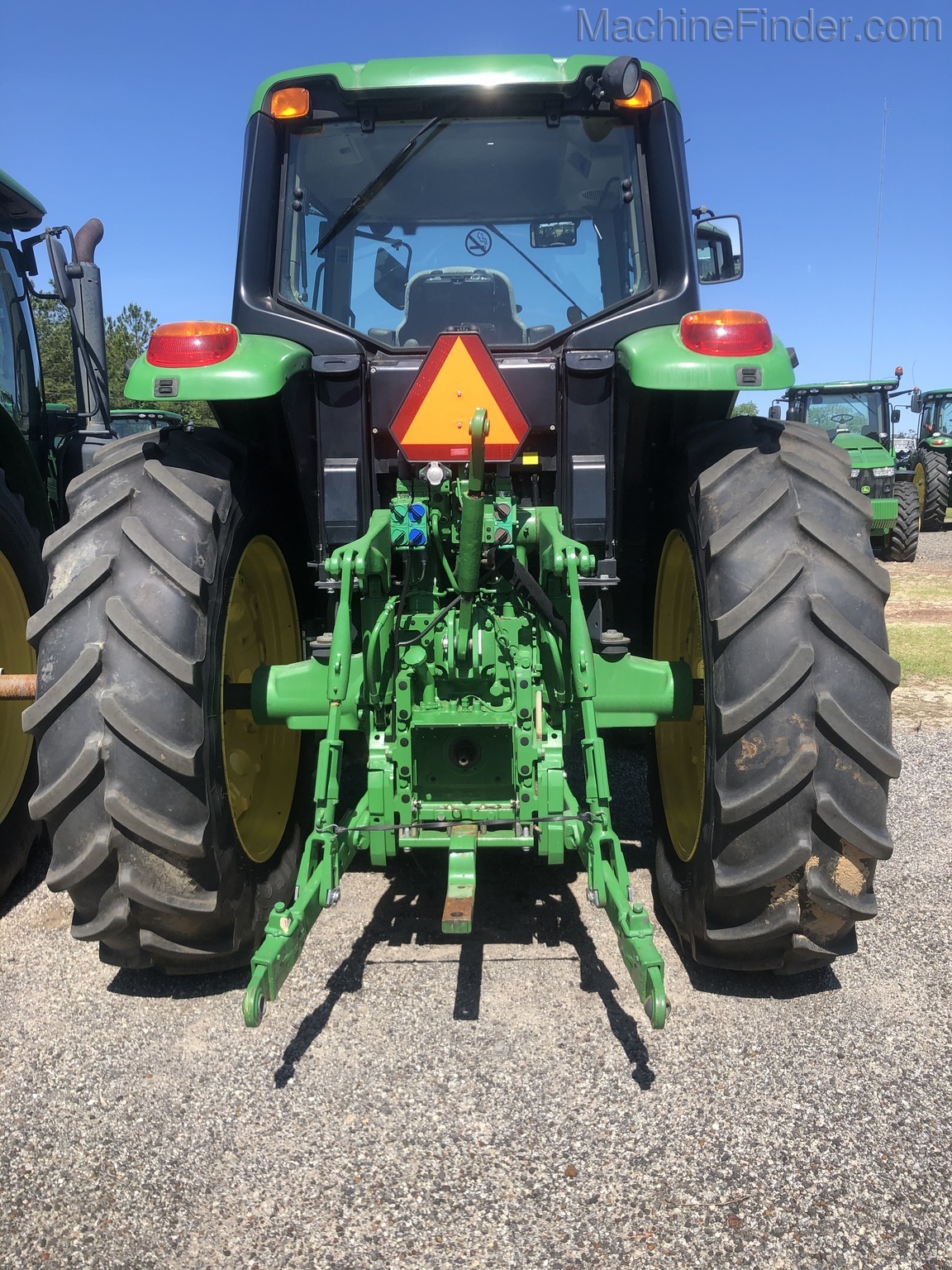 2016 John Deere 6155M Image 3
