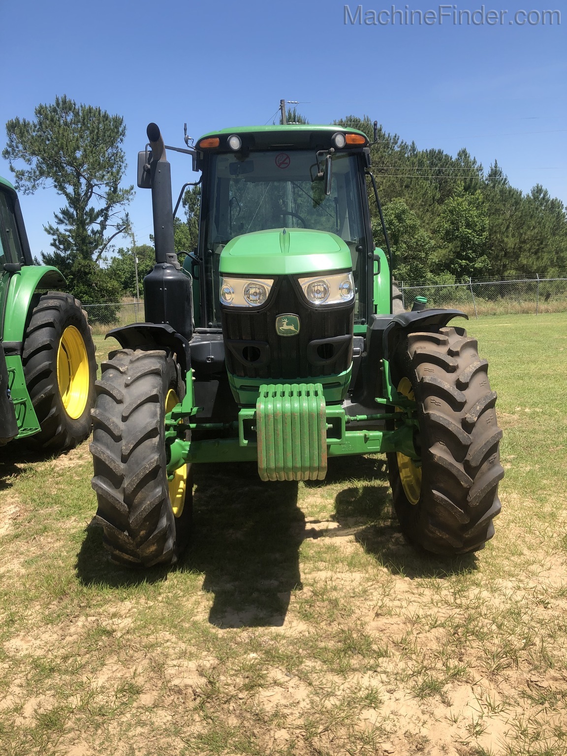 2015 John Deere 6155M Image 2