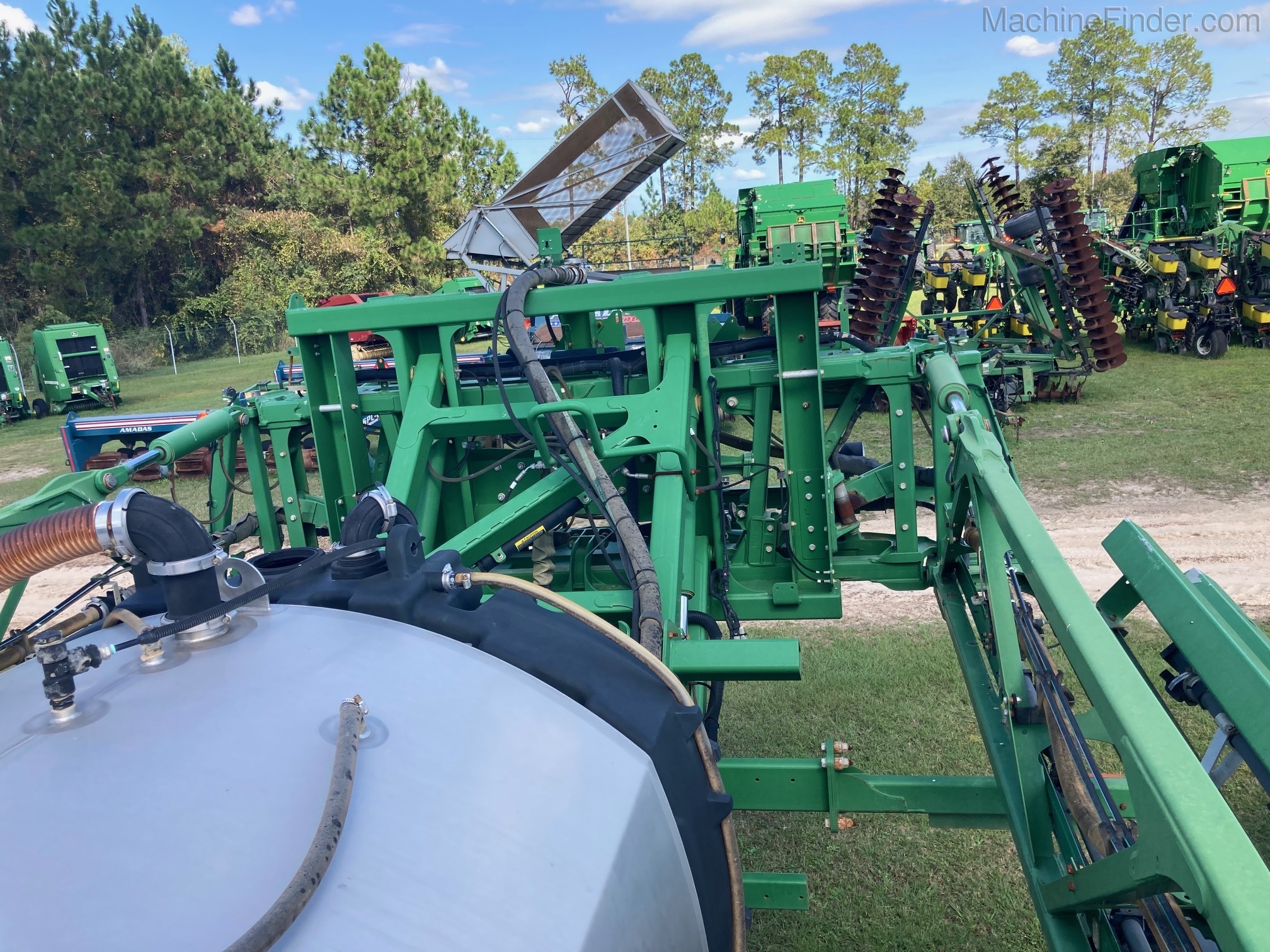 2014 John Deere R4030 Image 11