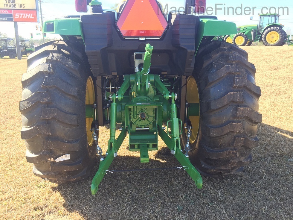 2020 John Deere 4044M Image 3