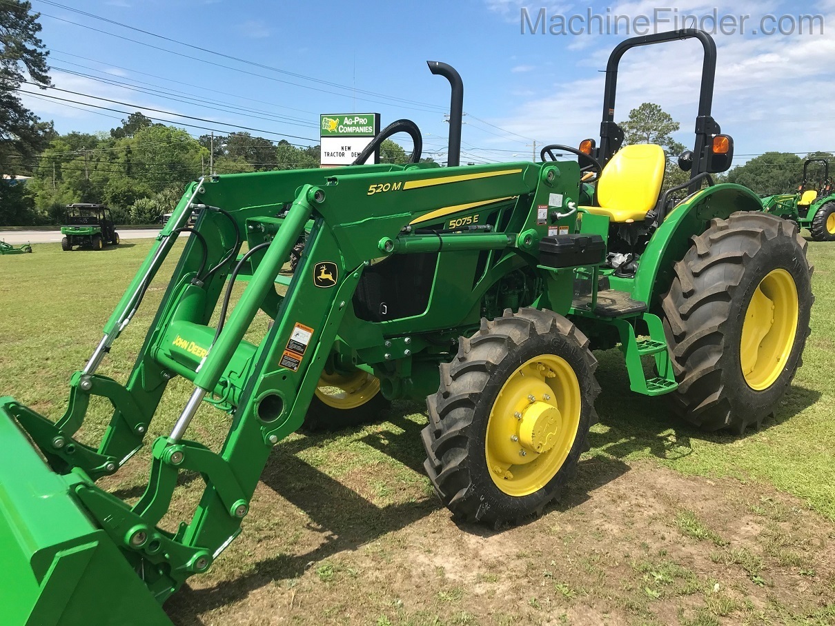 2020 John Deere 5075E Image 3