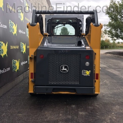 2018 John Deere 318G Image 8