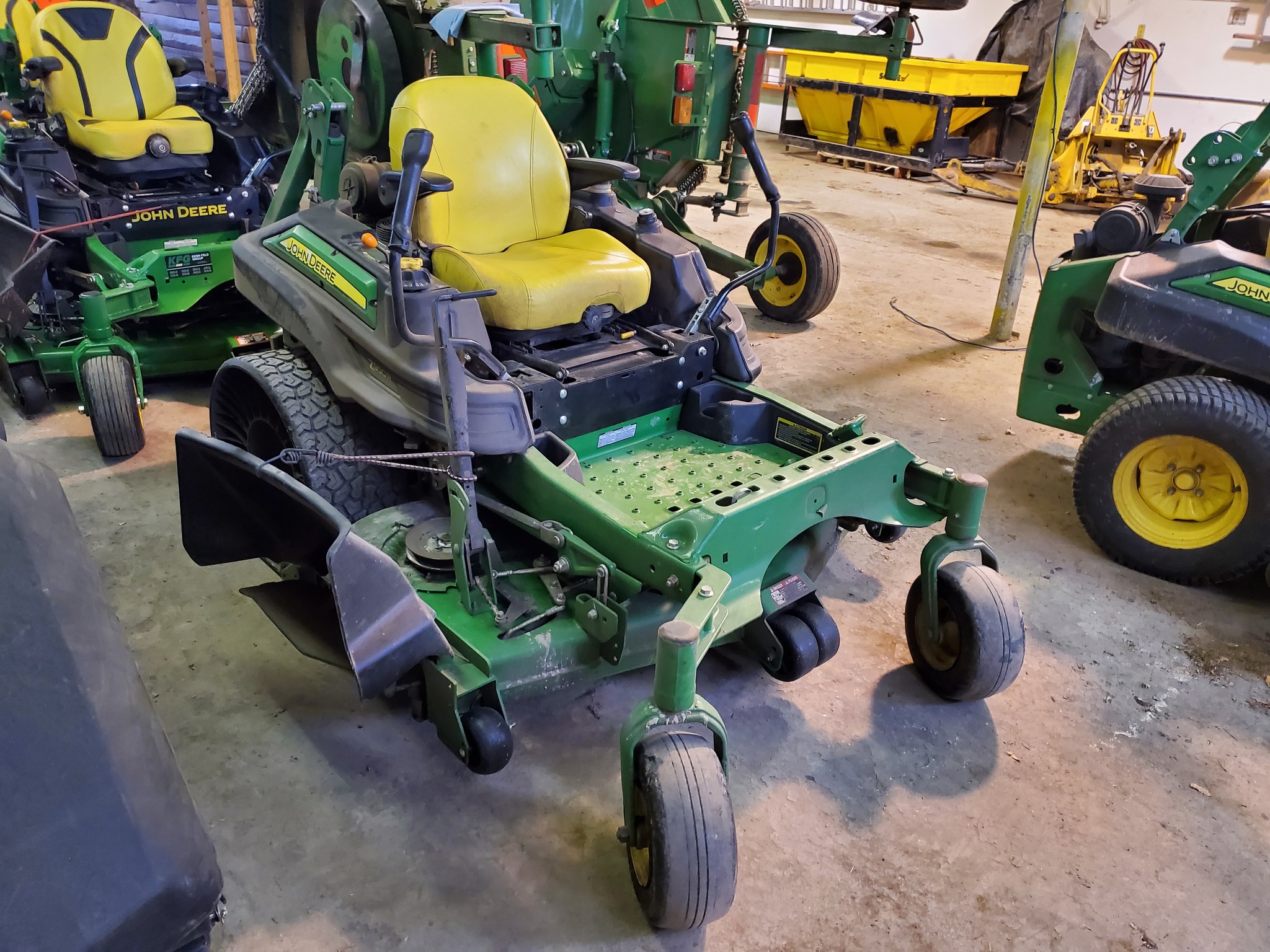 2016 John Deere Z950R ZeroTurn Mowers Woodburn, IN
