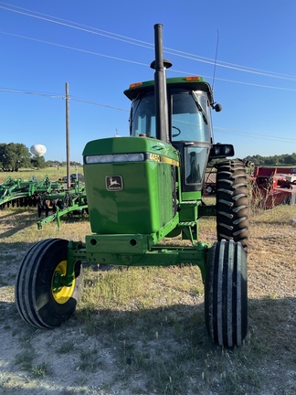 1989 John Deere 4450 Image 3