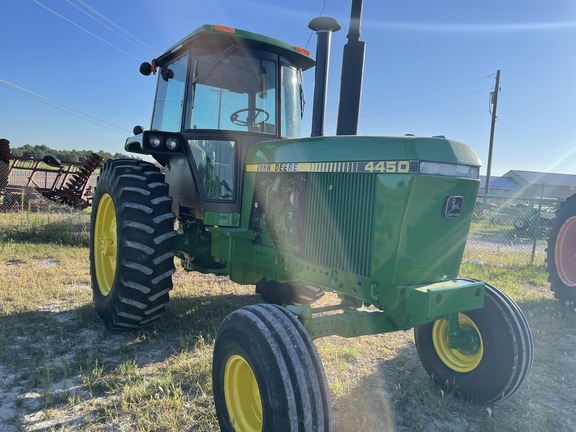 1989 John Deere 4450 Image 2