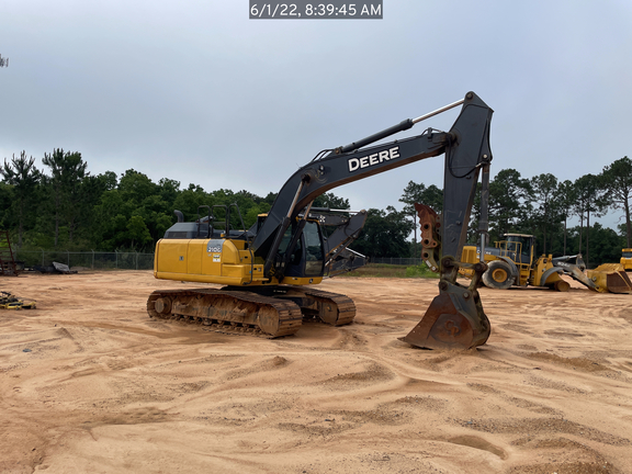 2017 John Deere 210G LC Excavators MachineFinder