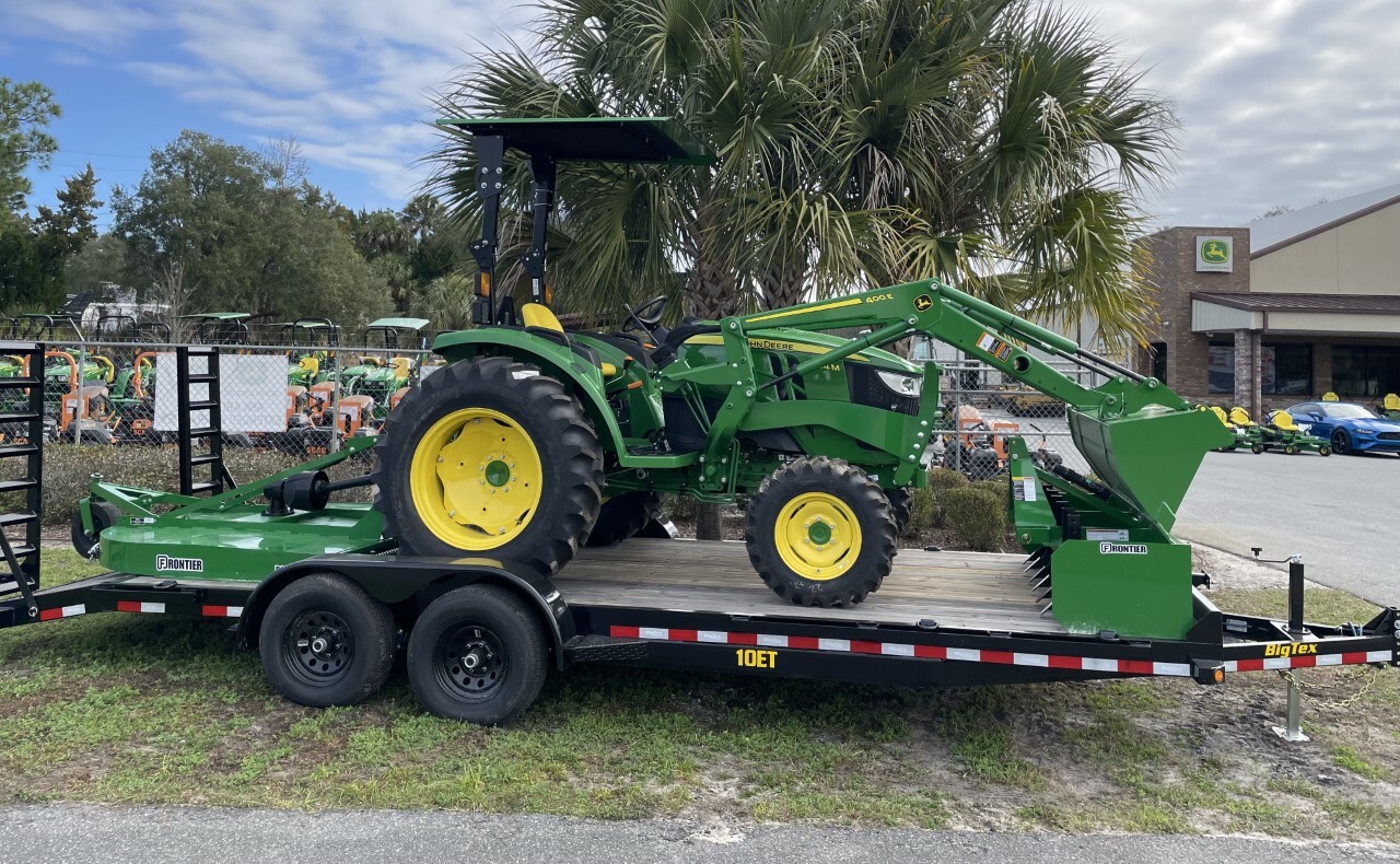 2023 John Deere 4044M Image 1
