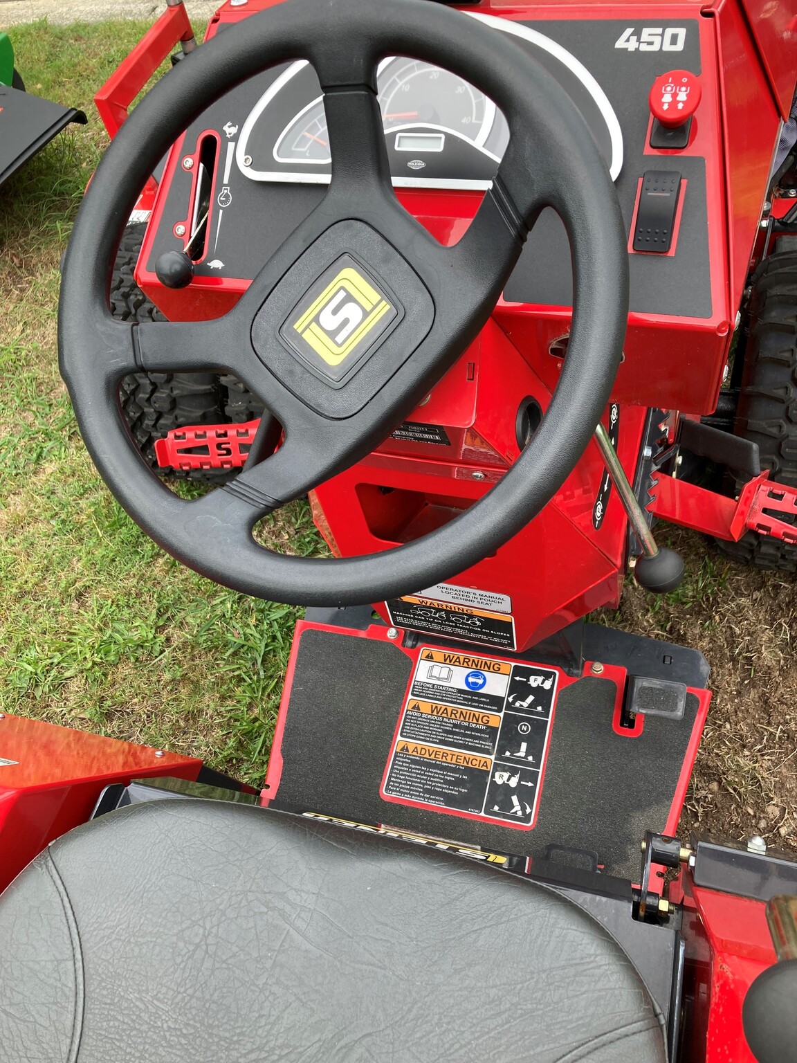 2023 Steiner 450 Image 6