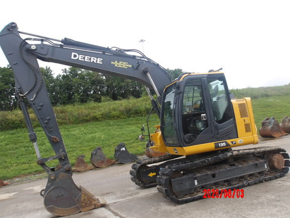 2023 John Deere 135P