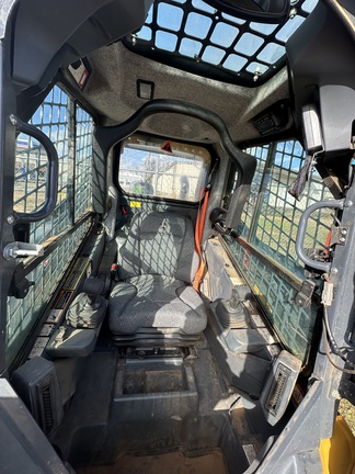 2022 John Deere 325G Photo 7