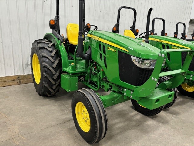 2022 John Deere 5045E Image 1