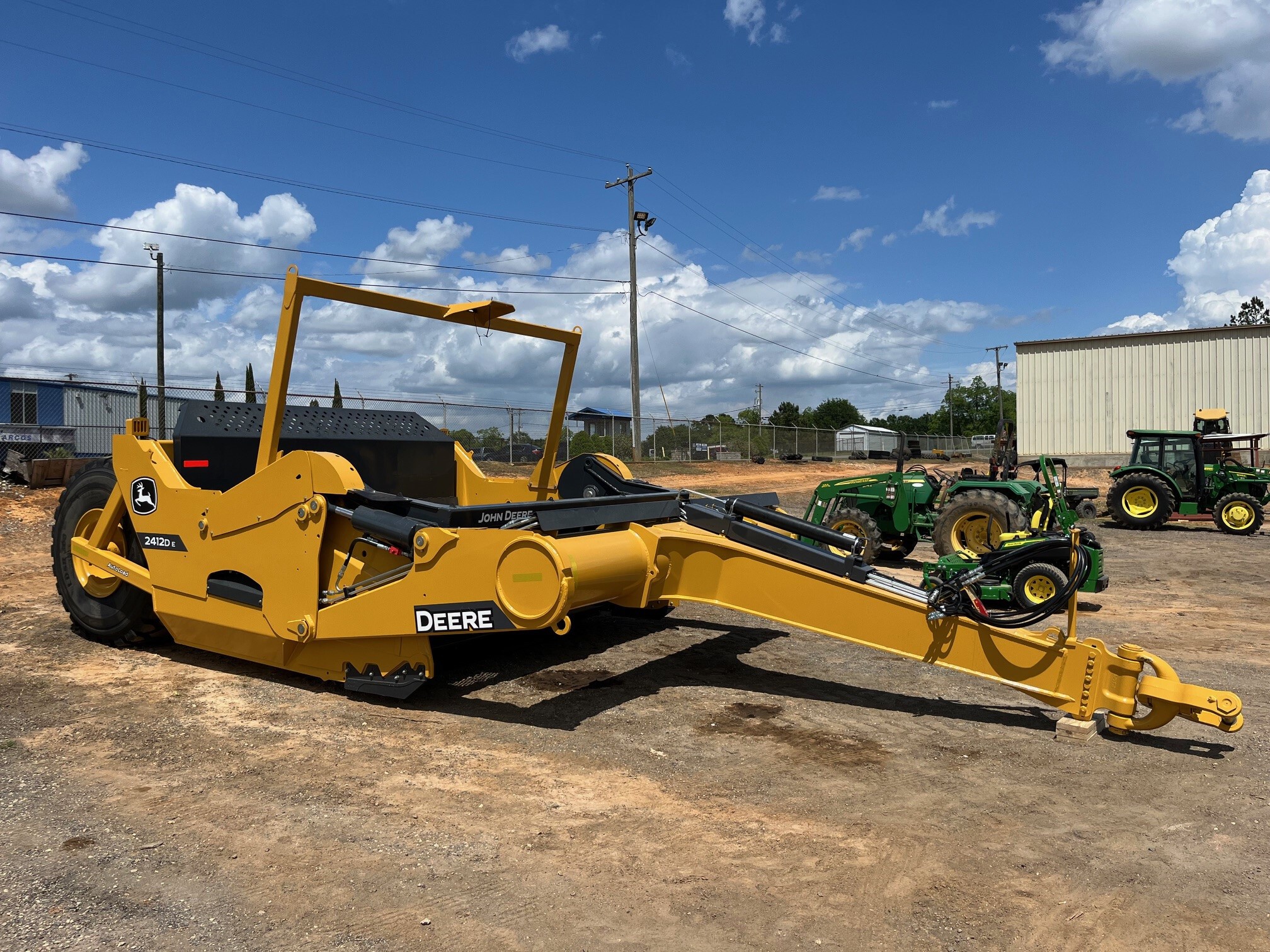 2025 John Deere 2412D E Image 1