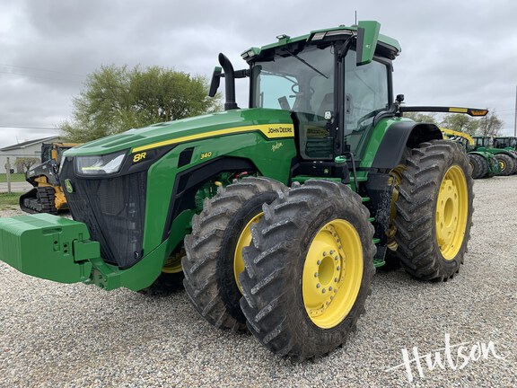 Photo of 2023 John Deere 8R 340