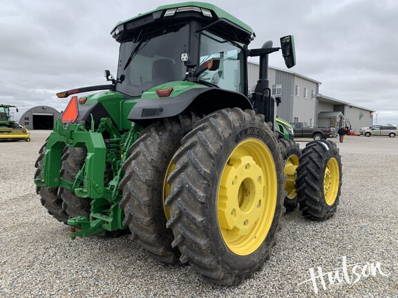 Photo of 2023 John Deere 8R 340