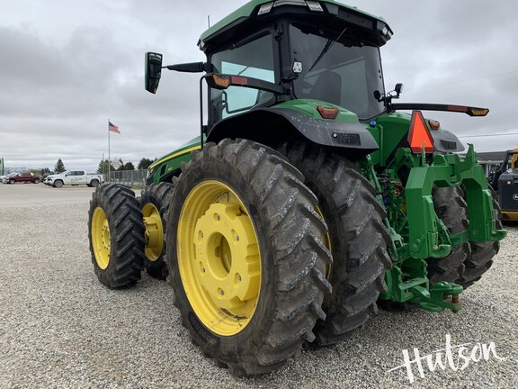 Photo of 2023 John Deere 8R 340