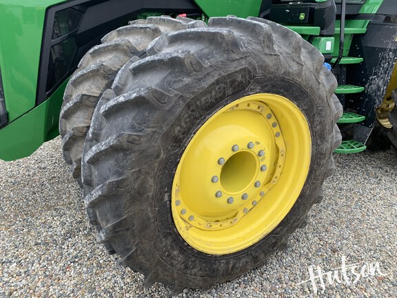 Photo of 2023 John Deere 8R 340