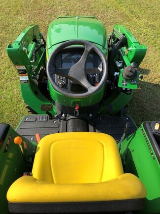 2024 John Deere 3038E Image 6