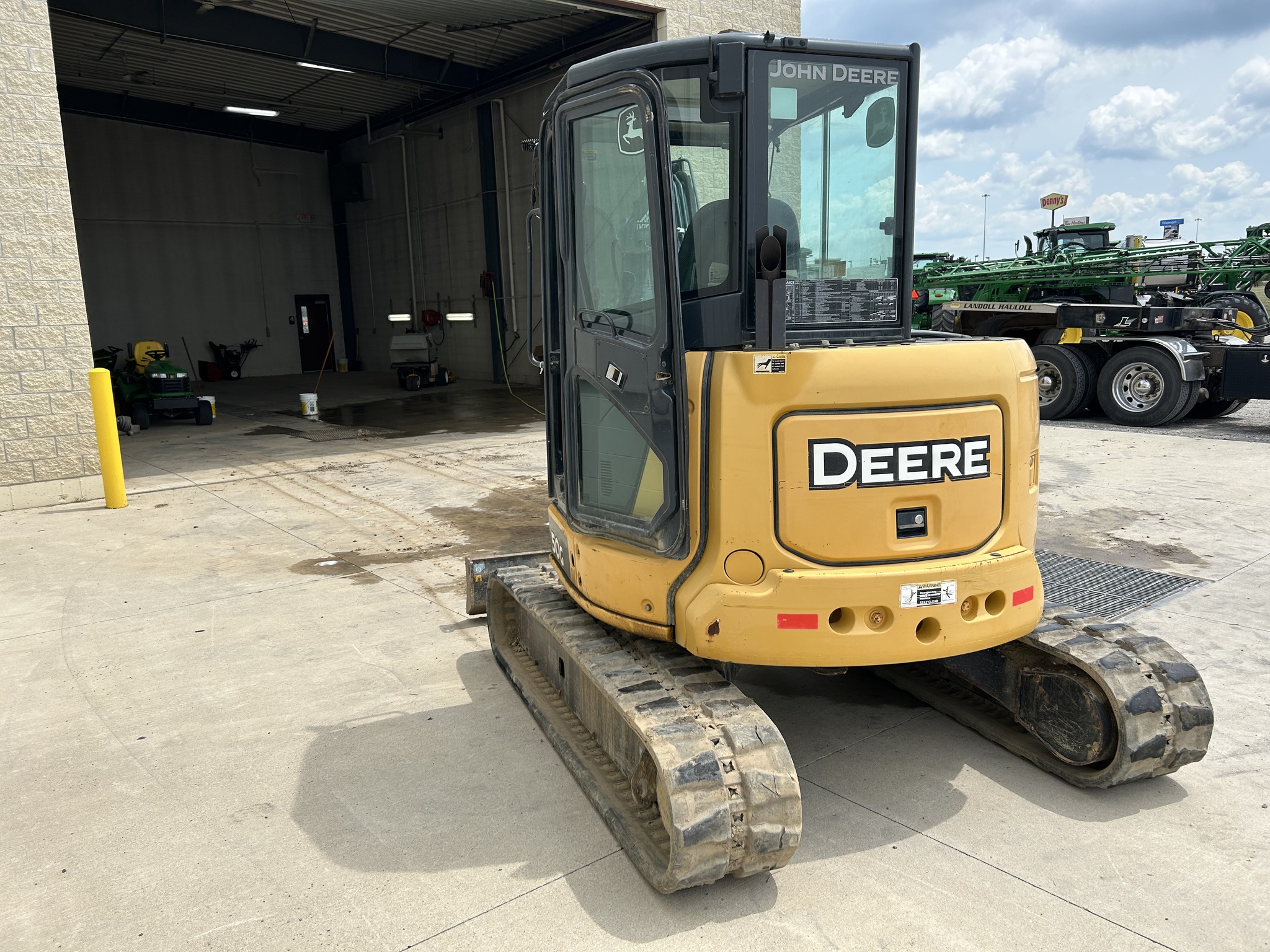 2015 John Deere 50G Image 6