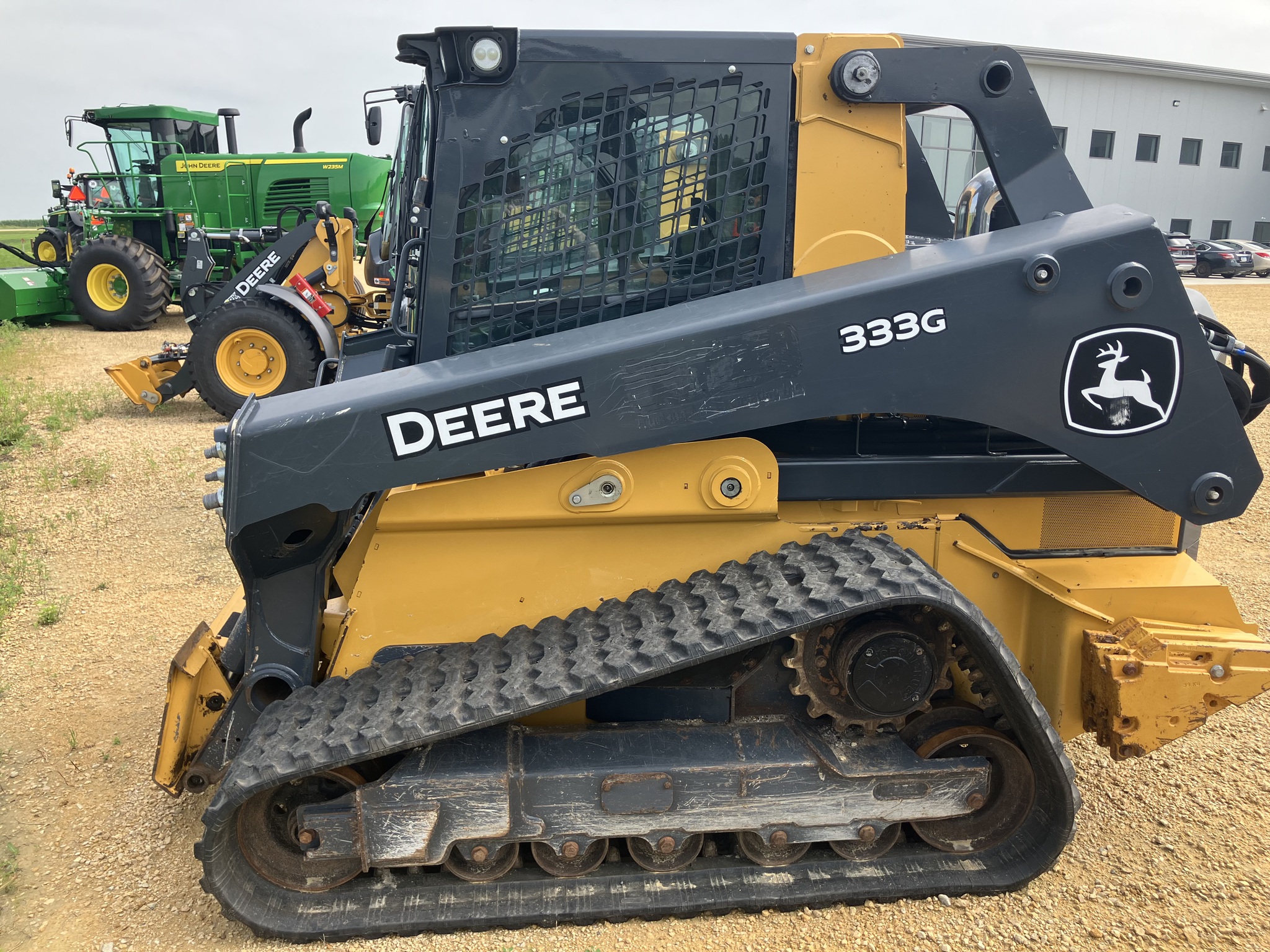 2020 John Deere 333G Image 2